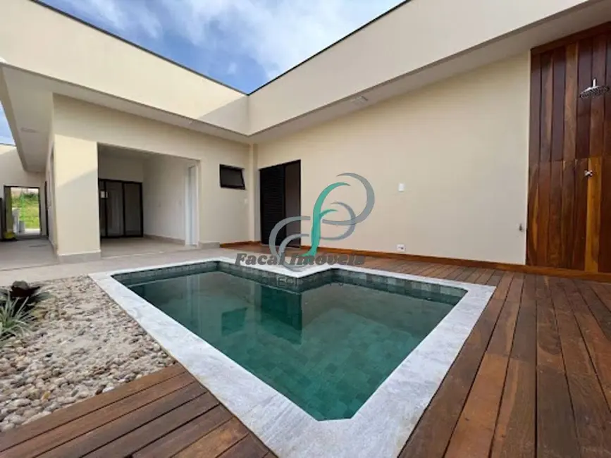 Foto 1 de Casa com 3 quartos à venda, 200m2 em Valinhos - SP