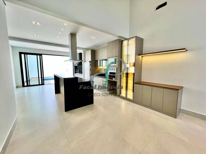 Foto 8 de Casa com 3 quartos à venda, 188m2 em Valinhos - SP