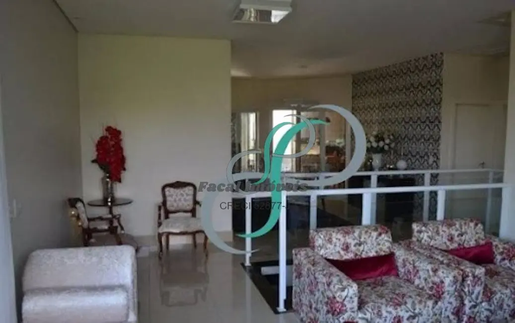 Foto 4 de Casa com 4 quartos à venda, 300m2 em Valinhos - SP