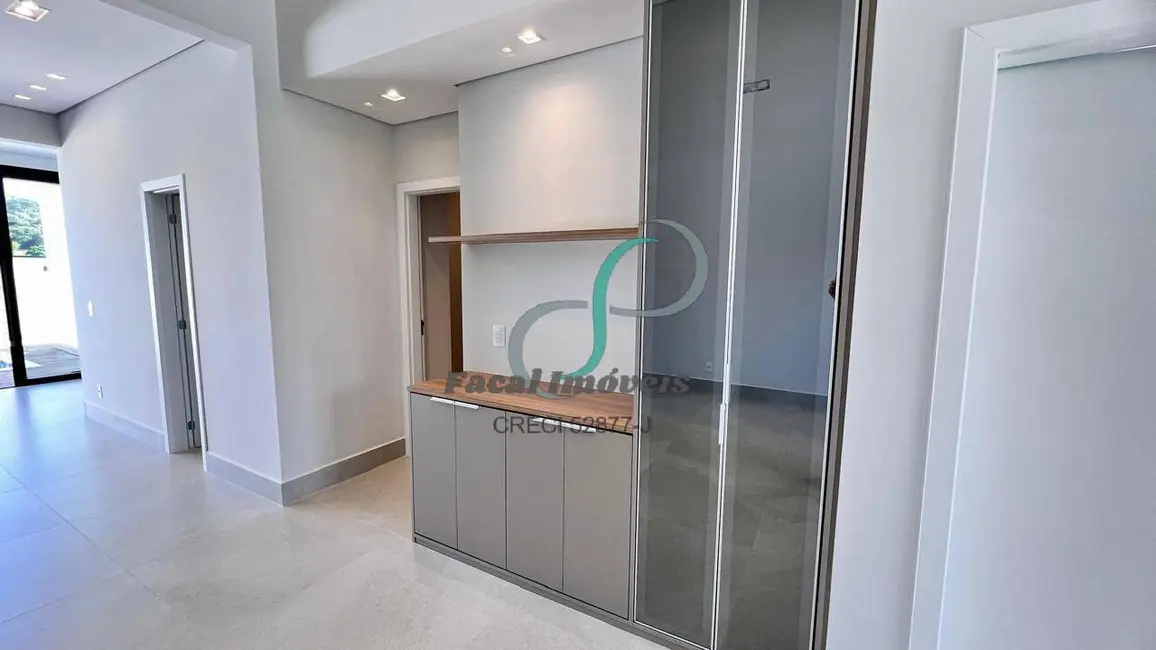 Casa com 3 quartos à venda, 176m2 em Valinhos - SP - imagem 8 Foto 8 de Casa com 3 quartos à venda, 176m2 em Valinhos - SP