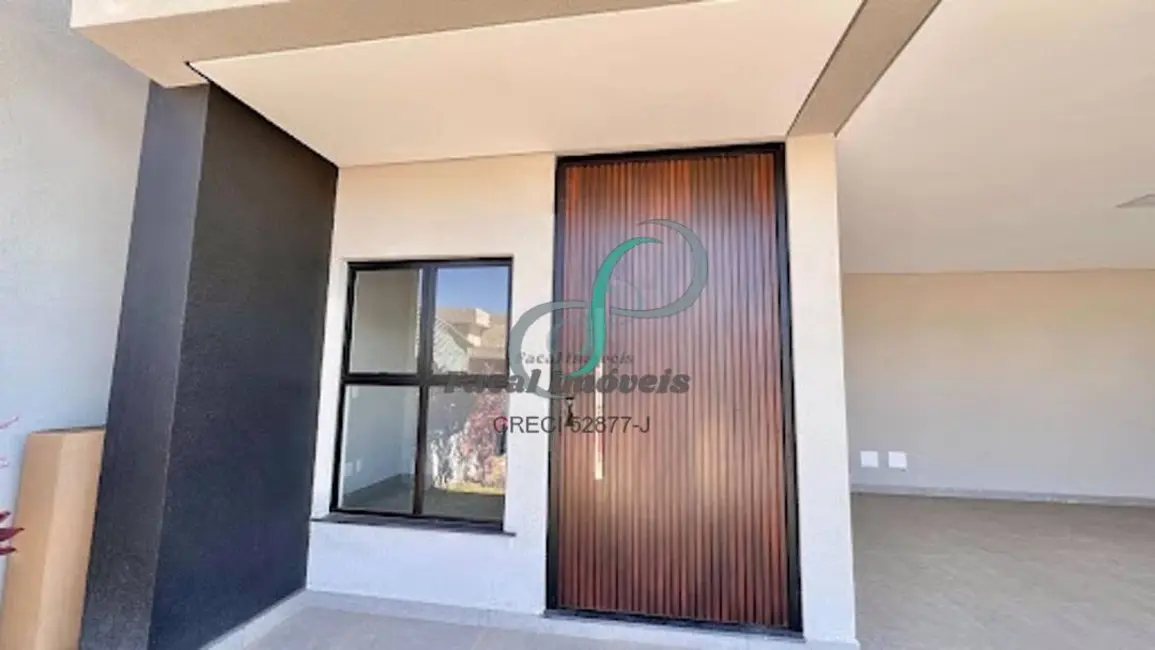 Foto 3 de Casa com 3 quartos à venda, 243m2 em Roncáglia, Valinhos - SP