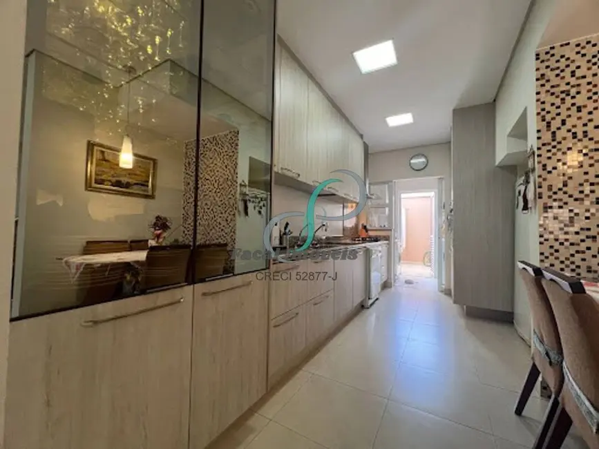 Foto 8 de Casa com 3 quartos à venda, 196m2 em Chácaras Silvania, Valinhos - SP