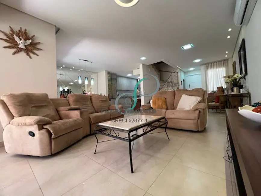 Foto 5 de Casa com 3 quartos à venda, 196m2 em Chácaras Silvania, Valinhos - SP