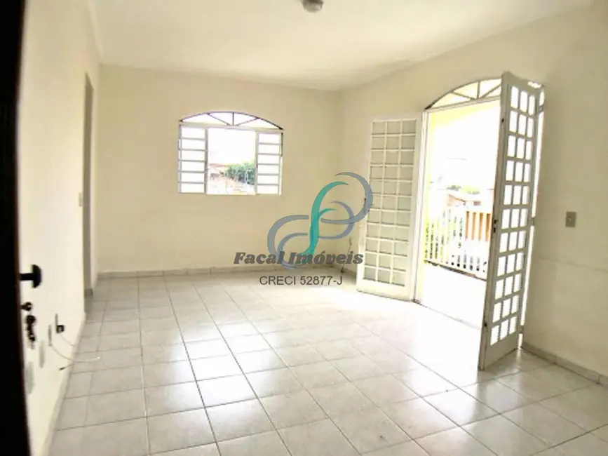 Casa com 3 quartos à venda, 145m2 em Jardim São Jorge, Valinhos - SP - imagem 5 Foto 5 de Casa com 3 quartos à venda, 145m2 em Jardim São Jorge, Valinhos - SP