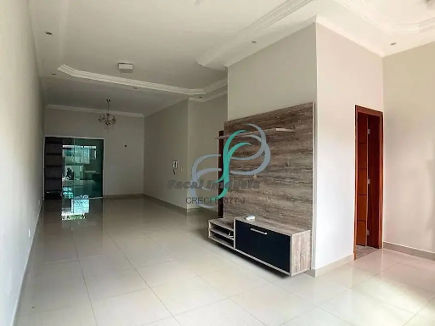 Casa com 3 quartos à venda, 210m2 em Parque Nova Suíça, Valinhos - SP - imagem 3 Foto 3 de Casa com 3 quartos à venda, 210m2 em Parque Nova Suíça, Valinhos - SP