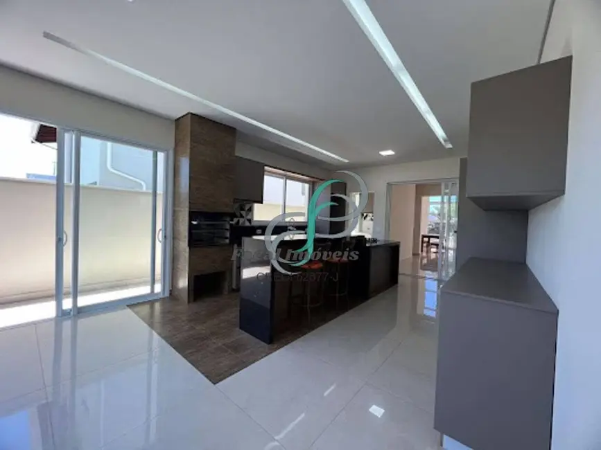 Foto 5 de Casa com 3 quartos à venda, 178m2 em Valinhos - SP