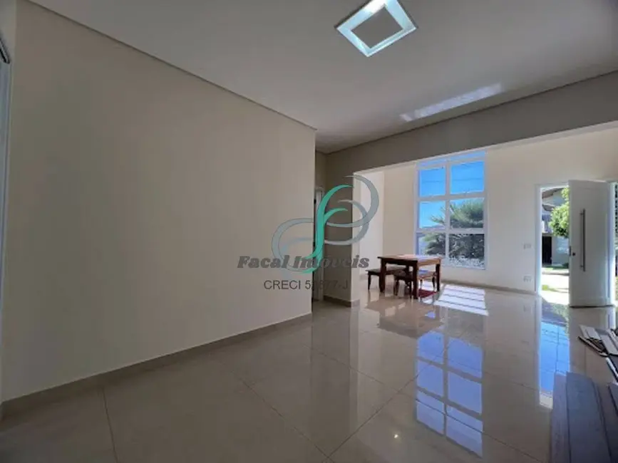 Foto 3 de Casa com 3 quartos à venda, 178m2 em Valinhos - SP