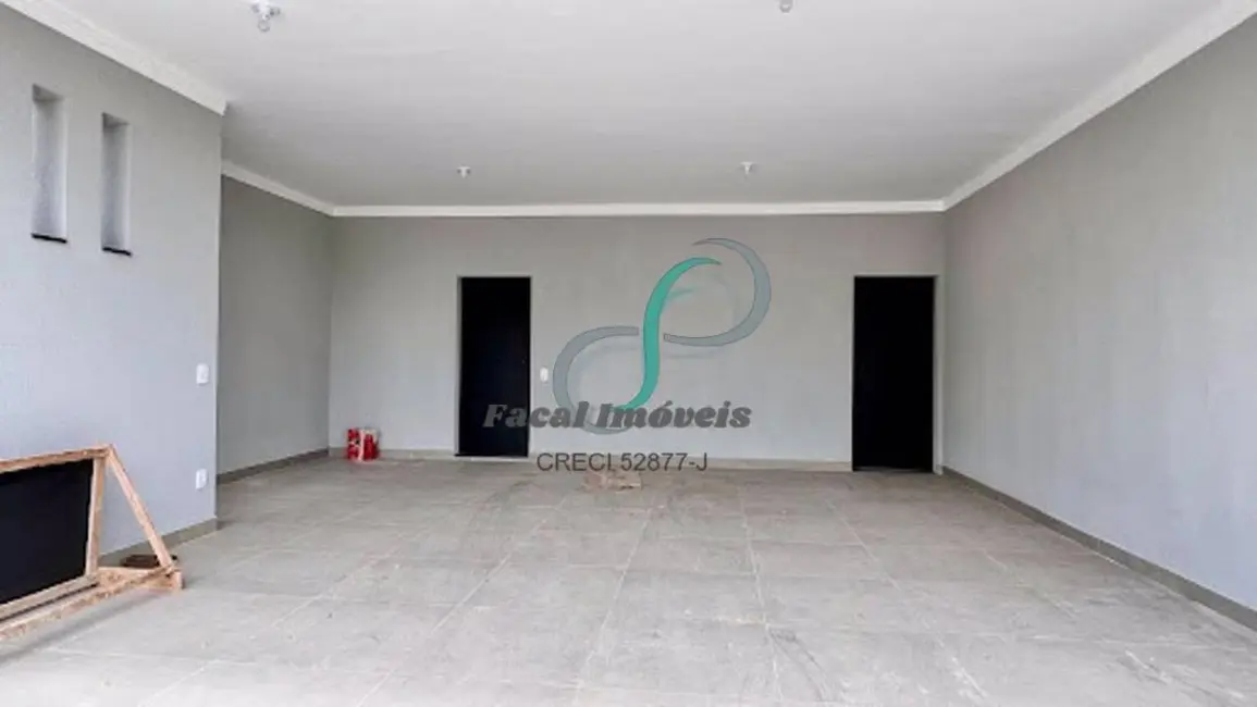 Casa com 3 quartos à venda, 244m2 em Valinhos - SP - imagem 2 Foto 2 de Casa com 3 quartos à venda, 244m2 em Valinhos - SP