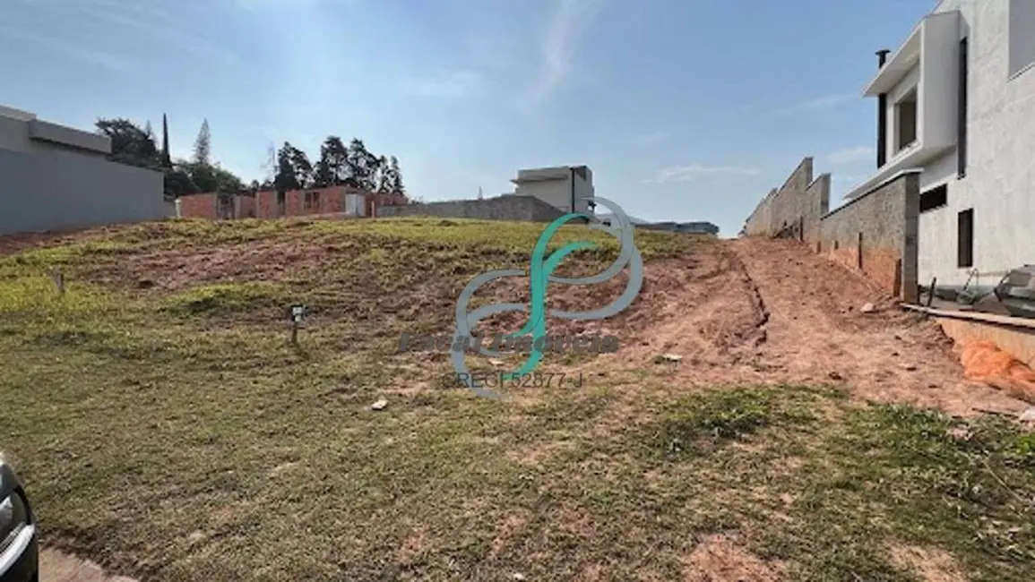 Foto 2 de Terreno / Lote à venda, 420m2 em Valinhos - SP