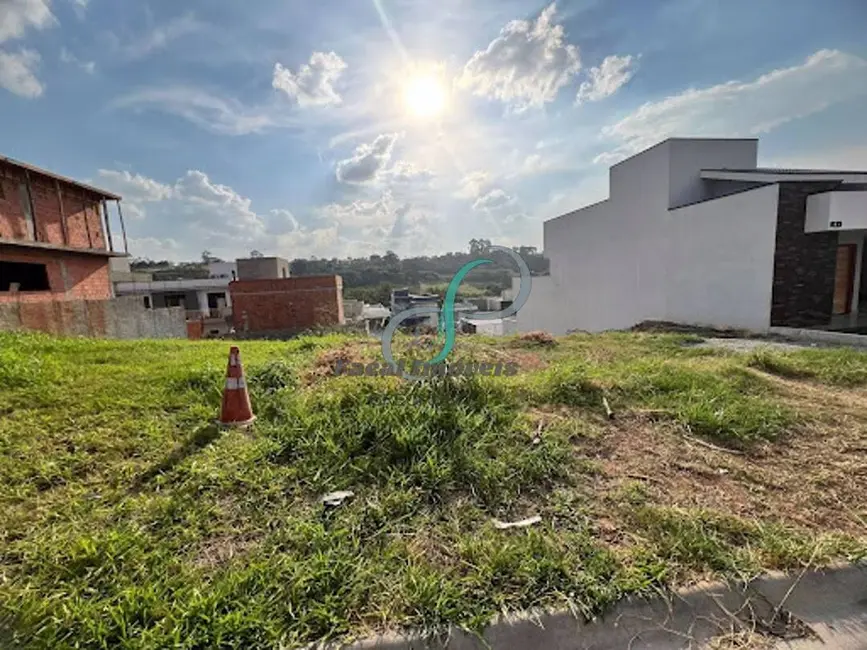 Foto 2 de Terreno / Lote à venda, 300m2 em Valinhos - SP