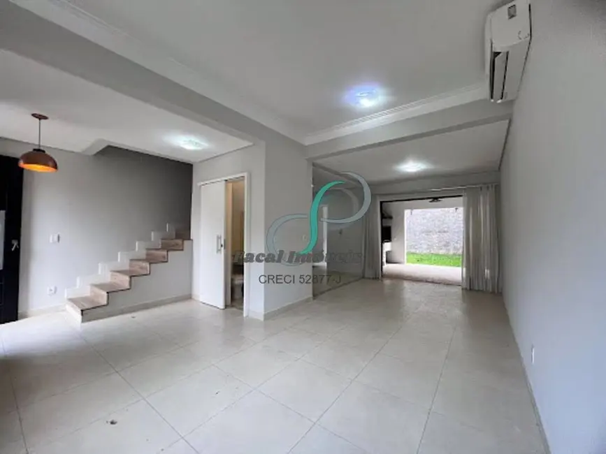 Foto 2 de Casa com 3 quartos à venda, 140m2 em Chácaras Silvania, Valinhos - SP