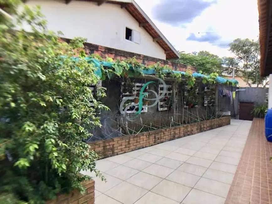 Foto 2 de Casa com 3 quartos à venda, 263m2 em Valinhos - SP