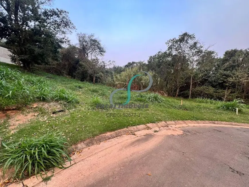 Foto 1 de Terreno / Lote à venda, 462m2 em Valinhos - SP