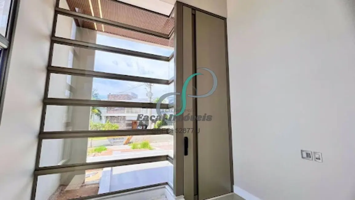 Foto 8 de Casa com 4 quartos à venda, 351m2 em Valinhos - SP