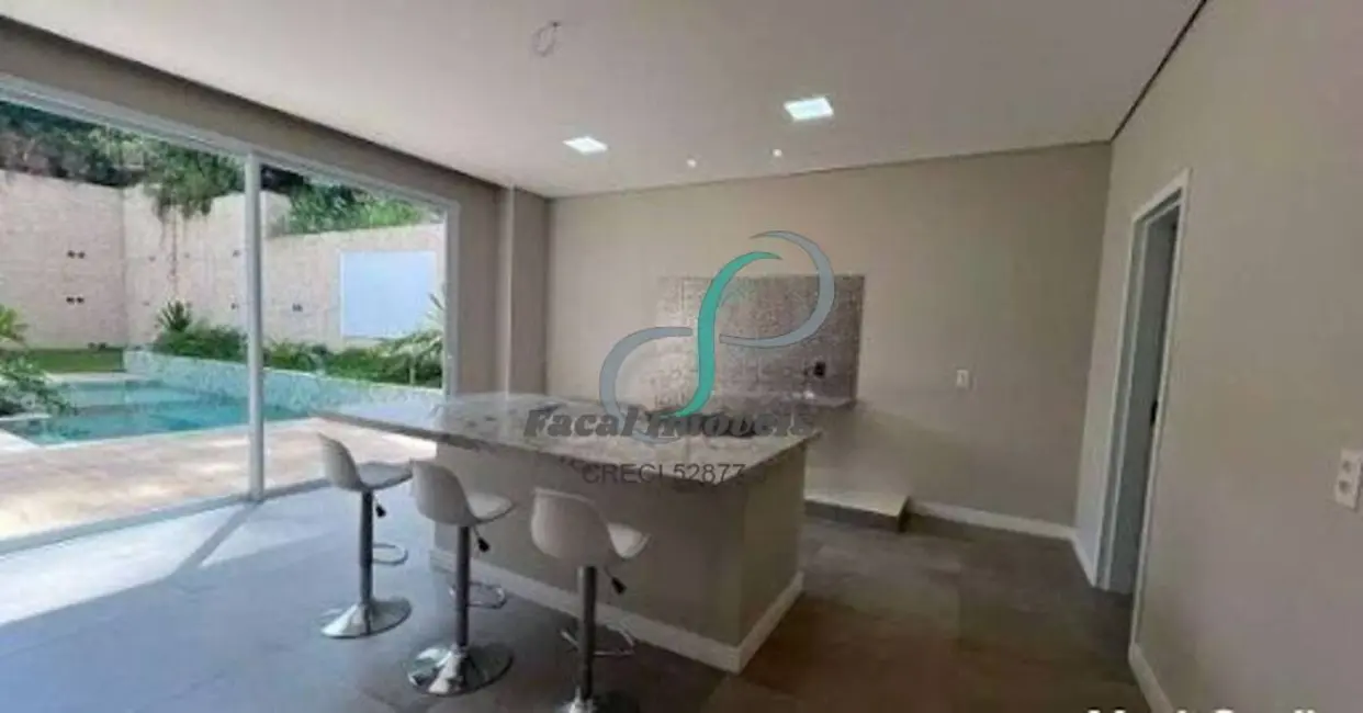 Casa com 4 quartos à venda, 300m2 em Valinhos - SP - imagem 5 Foto 5 de Casa com 4 quartos à venda, 300m2 em Valinhos - SP