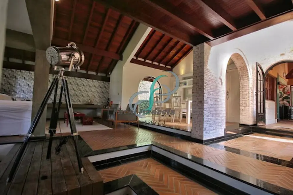 Foto 6 de Casa com 3 quartos à venda, 350m2 em Vila Embaré, Valinhos - SP