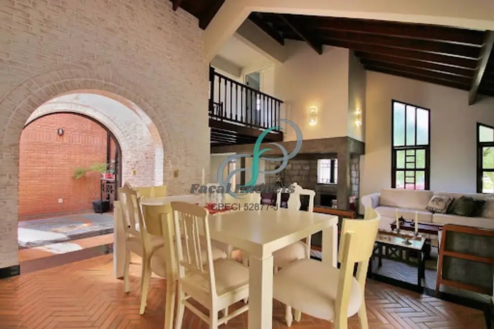 Foto 4 de Casa com 3 quartos à venda, 350m2 em Vila Embaré, Valinhos - SP