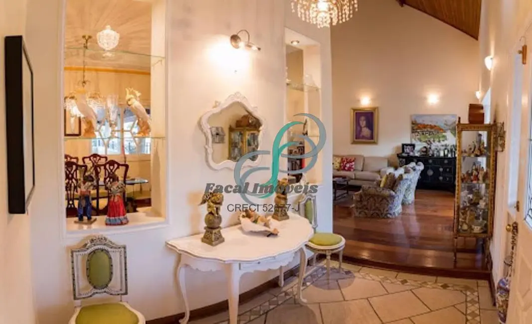 Foto 6 de Casa com 6 quartos à venda, 630m2 em Vila Embaré, Valinhos - SP