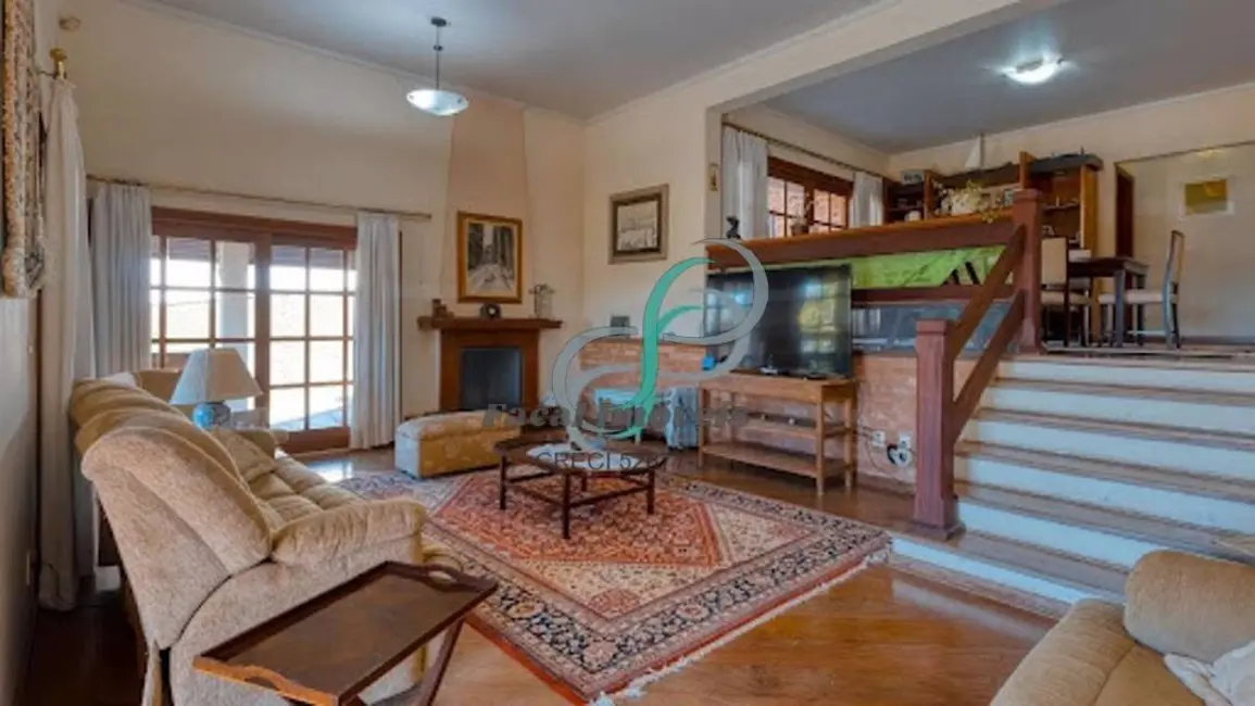 Casa com 6 quartos à venda, 468m2 em Marambaia, Vinhedo - SP - imagem 4 Foto 4 de Casa com 6 quartos à venda, 468m2 em Marambaia, Vinhedo - SP