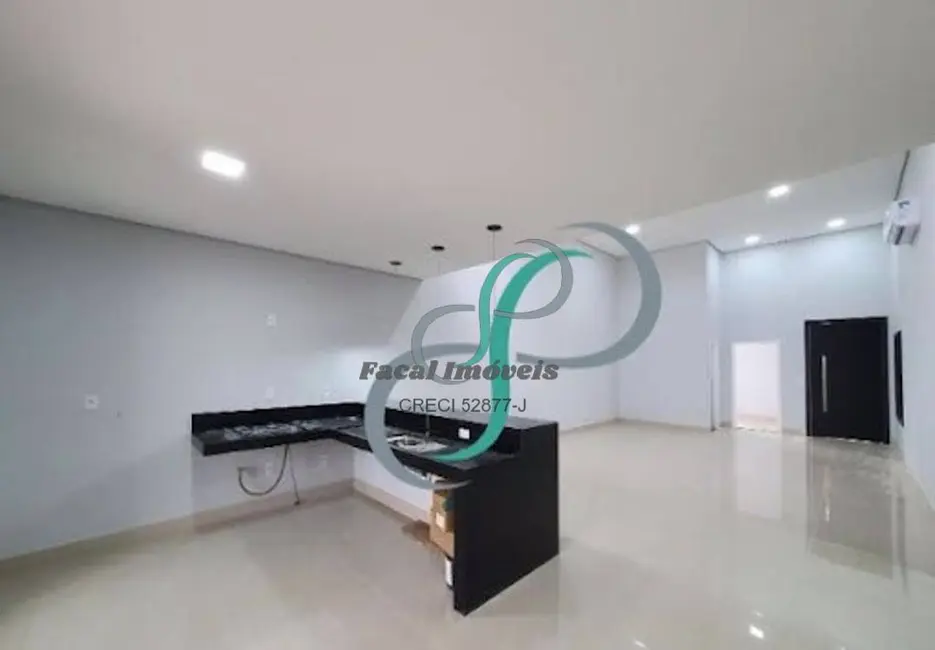 Casa com 3 quartos à venda, 200m2 em Jardim García, Campinas - SP - imagem 4 Foto 4 de Casa com 3 quartos à venda, 200m2 em Jardim García, Campinas - SP