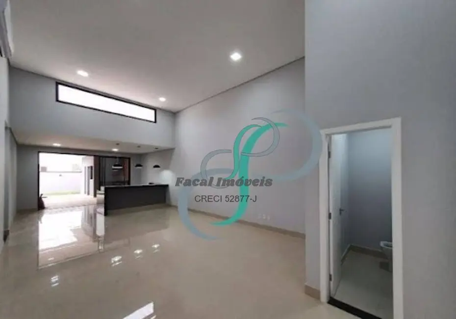 Casa com 3 quartos à venda, 200m2 em Jardim García, Campinas - SP - imagem 3 Foto 3 de Casa com 3 quartos à venda, 200m2 em Jardim García, Campinas - SP