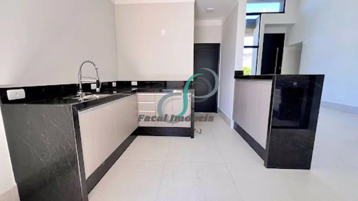 Foto 9 de Casa com 3 quartos à venda, 210m2 em Chácaras Silvania, Valinhos - SP