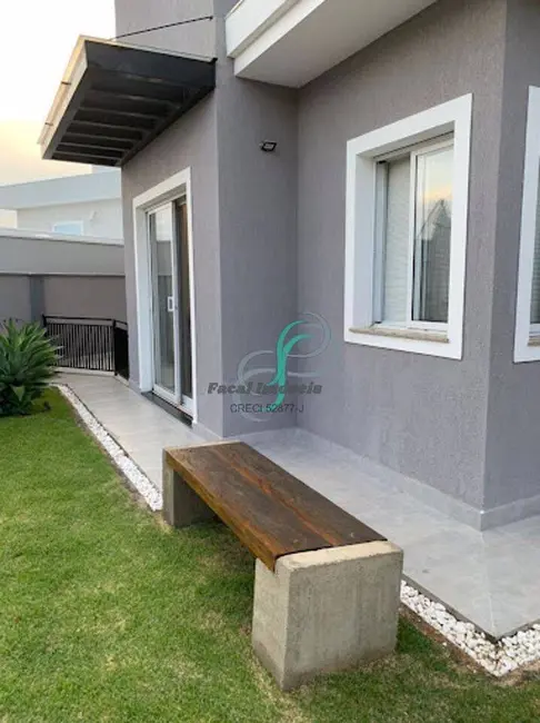 Foto 3 de Casa com 3 quartos à venda, 330m2 em Centro, Vinhedo - SP