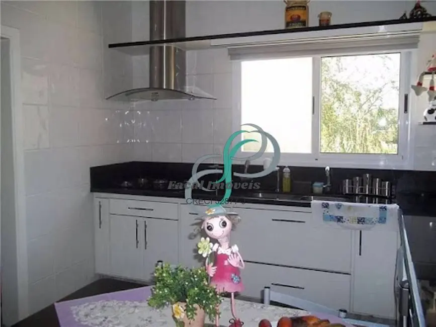 Casa com 4 quartos à venda, 380m2 em Vinhedo - SP - imagem 8 Foto 8 de Casa com 4 quartos à venda, 380m2 em Vinhedo - SP