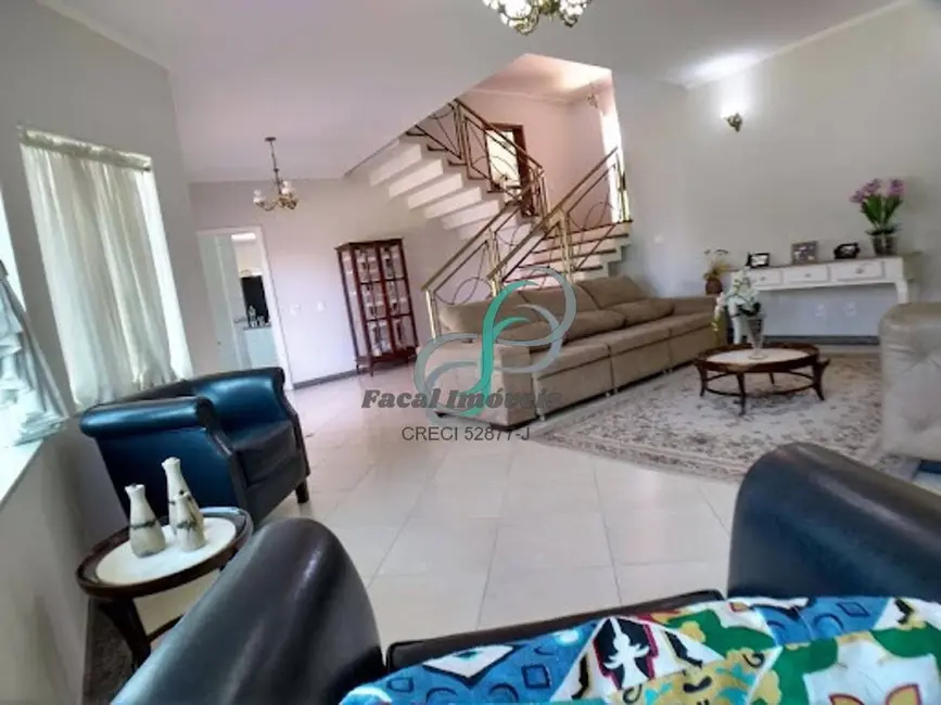 Foto 3 de Casa com 3 quartos à venda, 300m2 em Vinhedo - SP