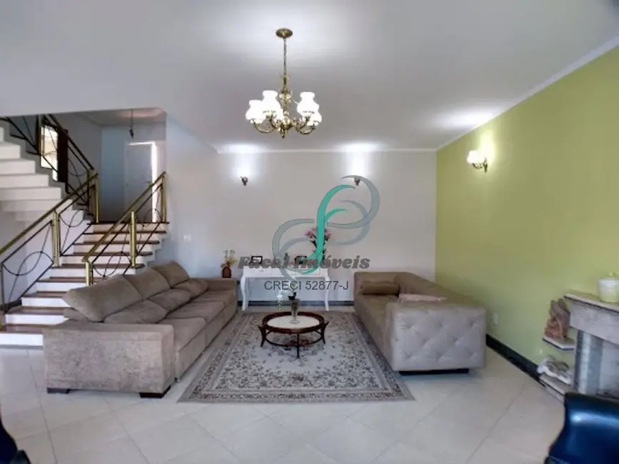 Foto 2 de Casa com 3 quartos à venda, 300m2 em Vinhedo - SP