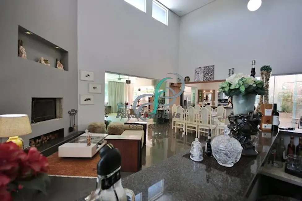 Casa com 4 quartos à venda, 436m2 em Vinhedo - SP - imagem 2 Foto 2 de Casa com 4 quartos à venda, 436m2 em Vinhedo - SP