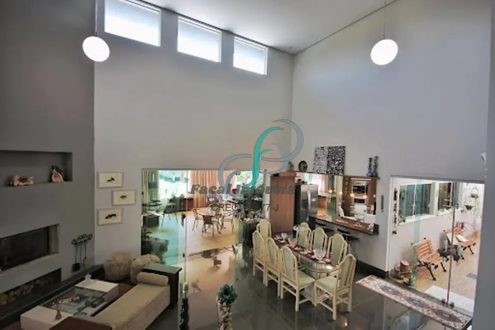Casa com 4 quartos à venda, 436m2 em Vinhedo - SP - imagem 3 Foto 3 de Casa com 4 quartos à venda, 436m2 em Vinhedo - SP
