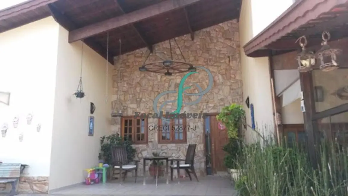 Foto 2 de Casa com 3 quartos à venda, 400m2 em Caixa D´Água, Vinhedo - SP