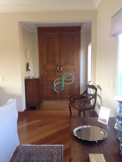 Casa de Condomínio com 4 quartos à venda, 900m2 em Valinhos - SP - imagem 2 Foto 2 de Casa de Condomínio com 4 quartos à venda, 900m2 em Valinhos - SP