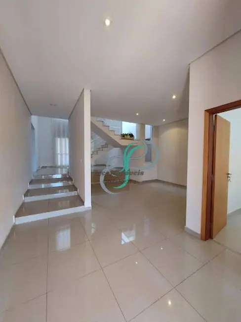 Foto 5 de Casa de Condomínio com 3 quartos à venda, 220m2 em Valinhos - SP