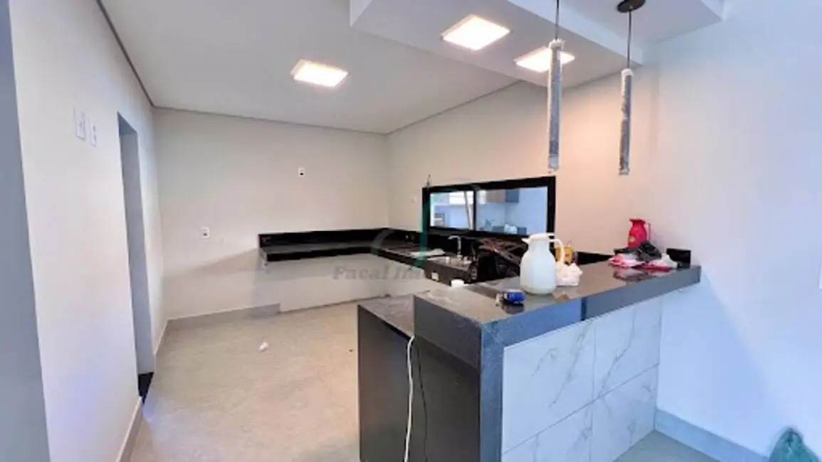 Casa com 3 quartos à venda, 239m2 em Capuava, Valinhos - SP - imagem 7 Foto 7 de Casa com 3 quartos à venda, 239m2 em Capuava, Valinhos - SP
