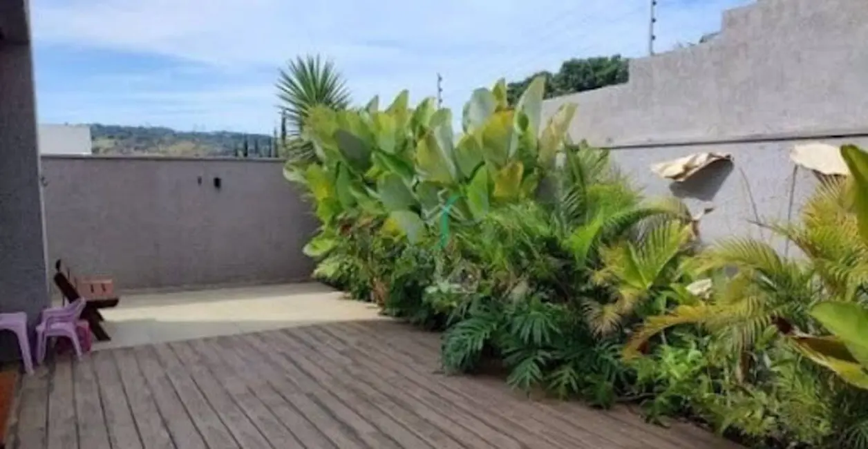 Foto 2 de Casa com 3 quartos à venda, 160m2 em Pinheiro, Valinhos - SP