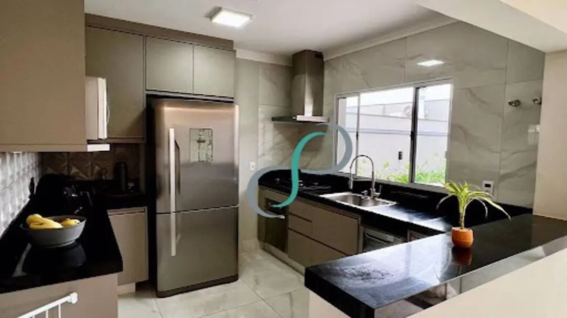 Foto 5 de Casa de Condomínio com 4 quartos à venda, 178m2 em Valinhos - SP