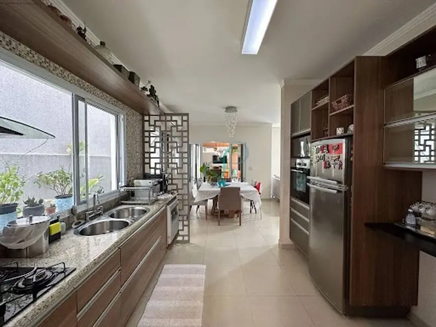 Foto 4 de Casa com 3 quartos à venda, 185m2 em Vinhedo - SP