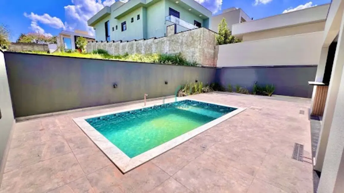 Casa com 3 quartos à venda, 220m2 em Valinhos - SP - imagem 2 Foto 2 de Casa com 3 quartos à venda, 220m2 em Valinhos - SP