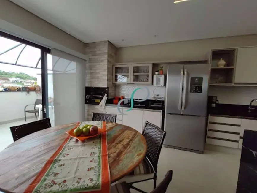 Foto 4 de Casa com 3 quartos à venda, 190m2 em Valinhos - SP