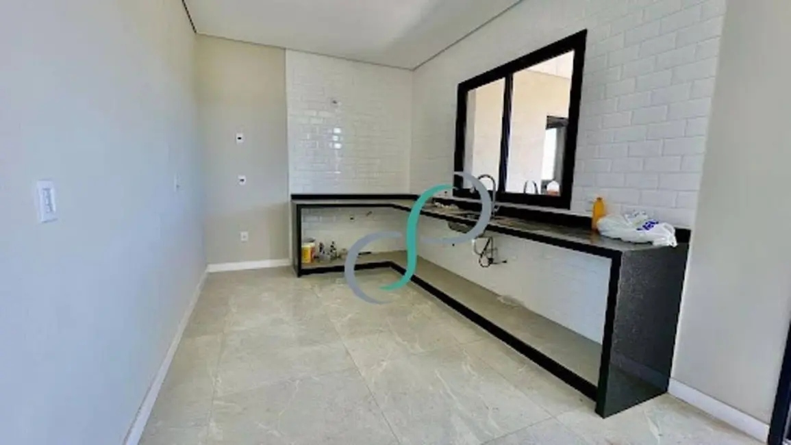 Foto 6 de Casa com 4 quartos à venda, 243m2 em Valinhos - SP