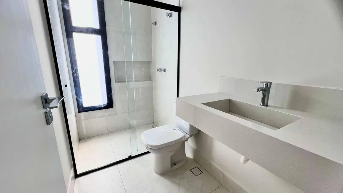 Sobrado com 3 quartos à venda, 251m2 em Vila Pagano, Valinhos - SP - imagem 5 Foto 5 de Sobrado com 3 quartos à venda, 251m2 em Vila Pagano, Valinhos - SP