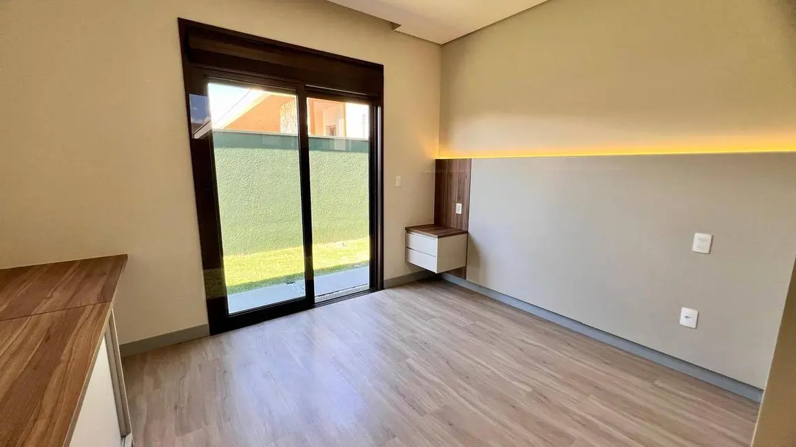 Foto 6 de Casa com 4 quartos à venda, 440m2 em Jaguariuna - SP