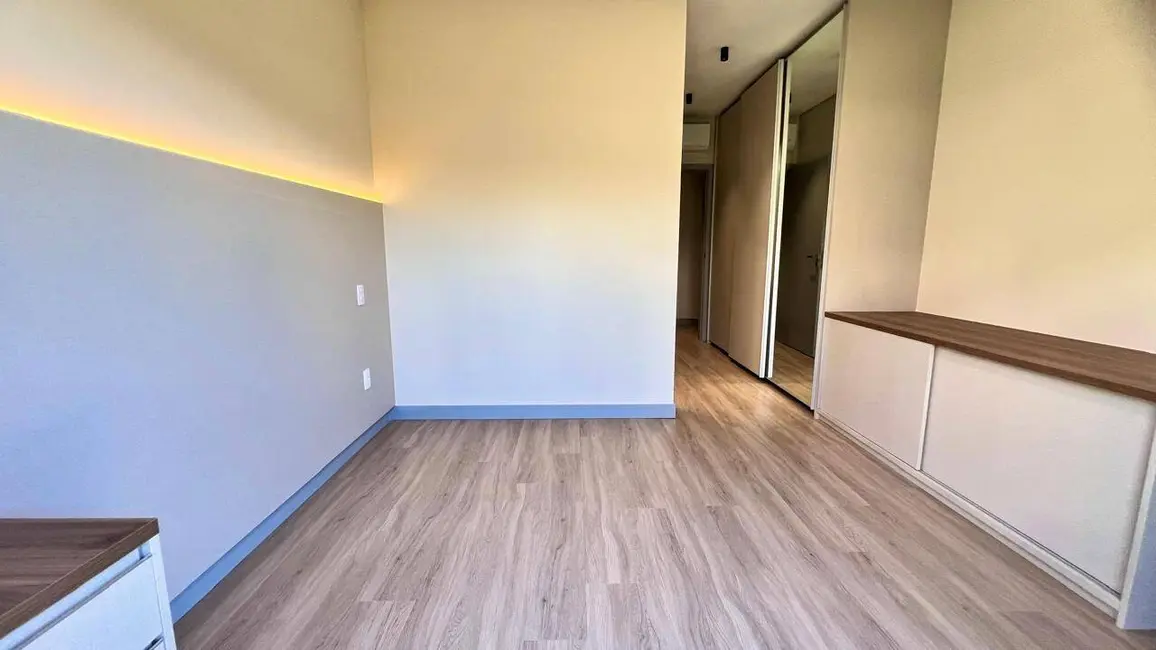 Foto 8 de Casa com 4 quartos à venda, 440m2 em Jaguariuna - SP