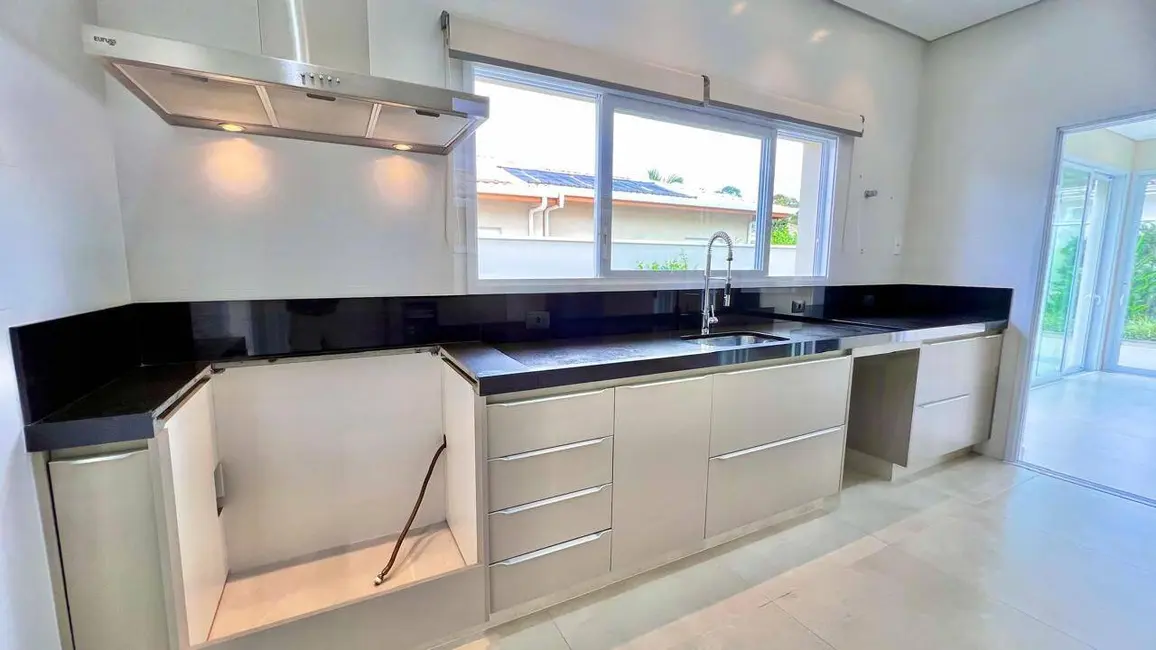 Casa com 3 quartos à venda, 254m2 em Valinhos - SP - imagem 5 Foto 5 de Casa com 3 quartos à venda, 254m2 em Valinhos - SP