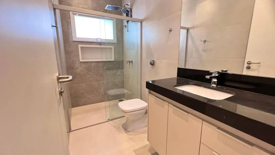 Casa com 3 quartos à venda, 254m2 em Valinhos - SP - imagem 7 Foto 7 de Casa com 3 quartos à venda, 254m2 em Valinhos - SP