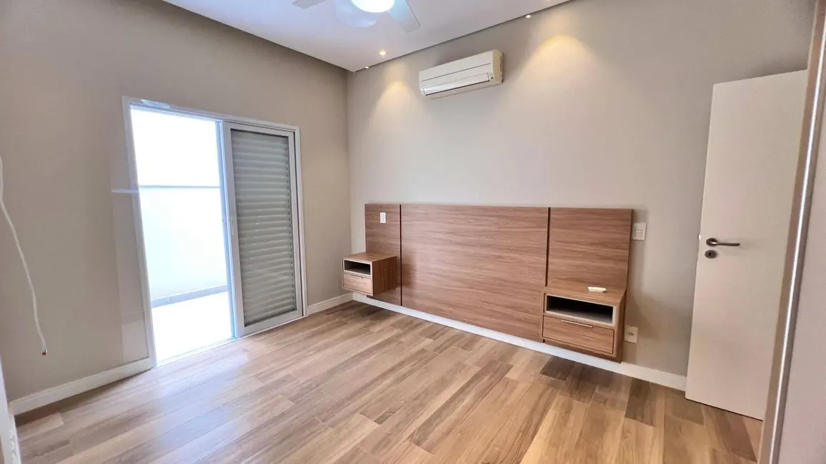 Casa com 3 quartos à venda, 254m2 em Valinhos - SP - imagem 8 Foto 8 de Casa com 3 quartos à venda, 254m2 em Valinhos - SP