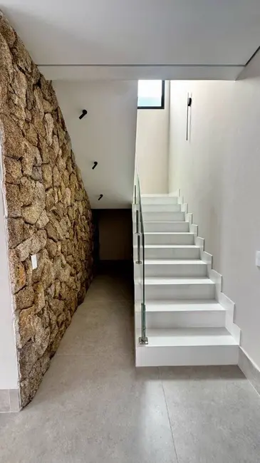 Foto 4 de Casa com 3 quartos à venda, 262m2 em Swiss Park, Campinas - SP
