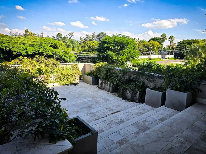 Casa com 6 quartos à venda, 2500m2 em Valinhos - SP - imagem 6 Foto 6 de Casa com 6 quartos à venda, 2500m2 em Valinhos - SP